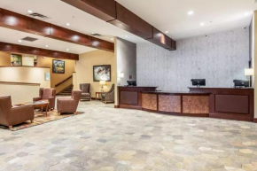 White Peak Hotel